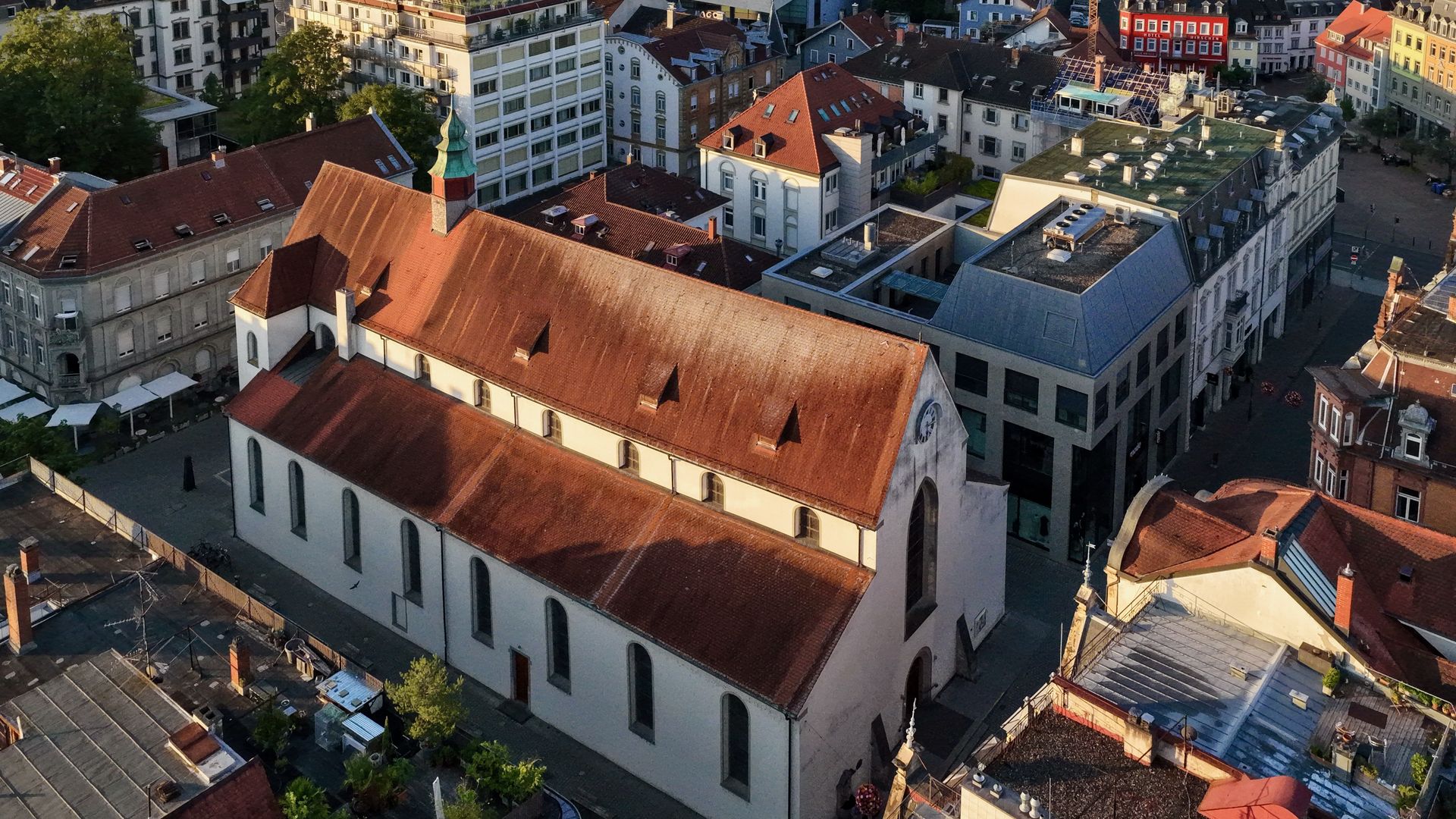 Wide aerial view of the location on Lake Constance