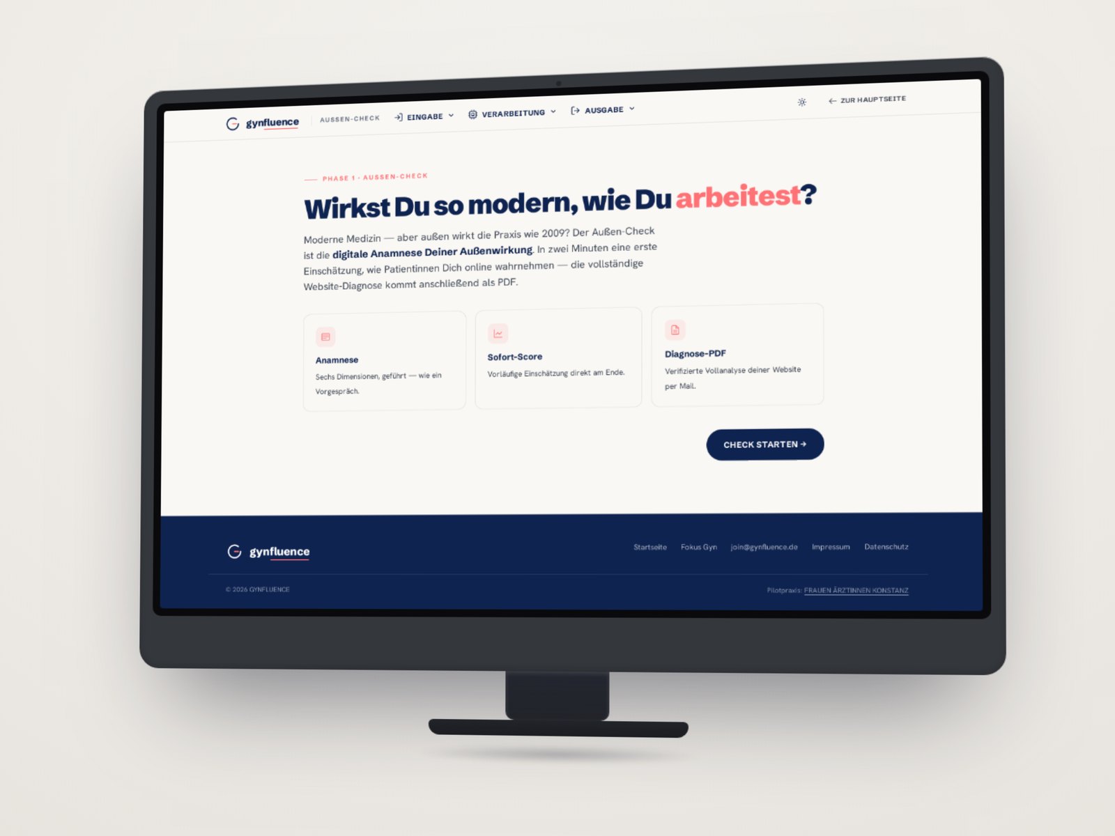 Außen-Check der GYNFLUENCE-Plattform auf einem iMac